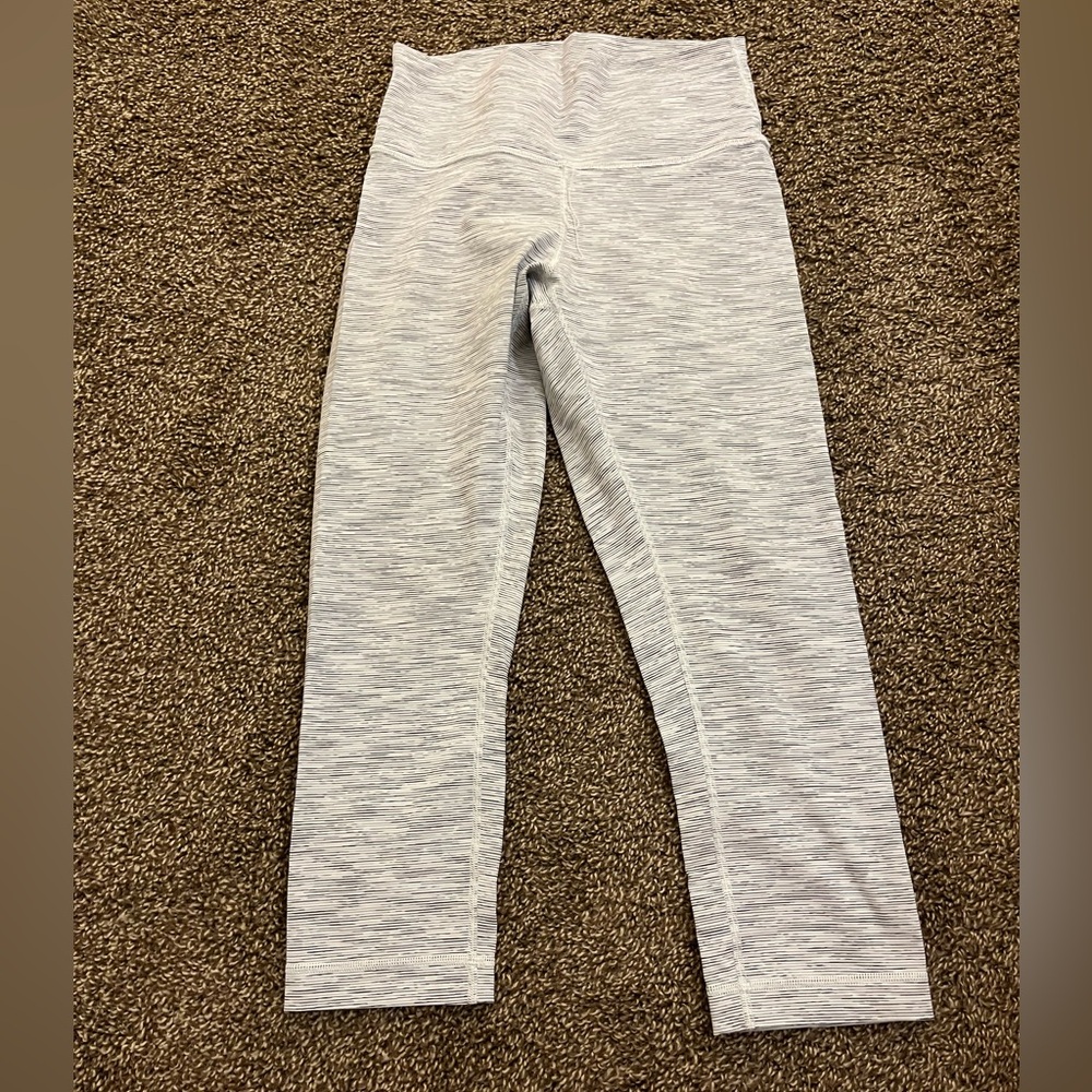 Lulu Lemon capir leggings! Size 8!